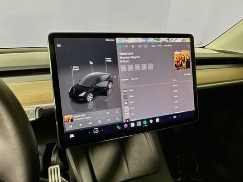 Used 2023 Tesla Model Y Performance AWD/4WD image 14