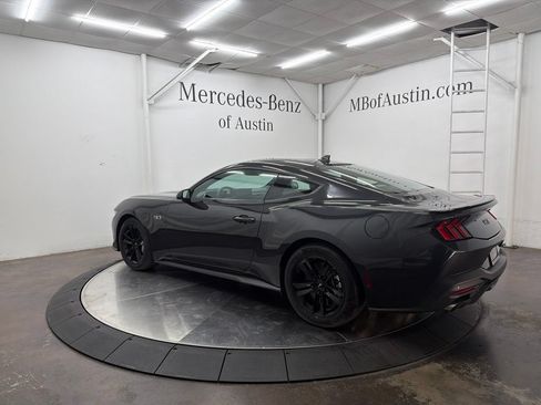 Used 2024 Ford Mustang GT RWD image 5
