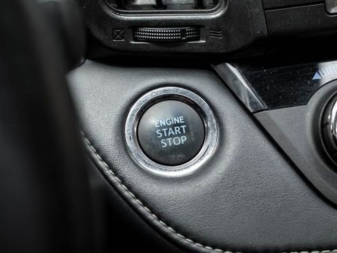 Used 2018 Toyota RAV4 XLE image 30