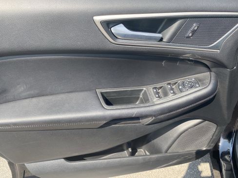 Certified 2024 Ford Edge SEL image 10