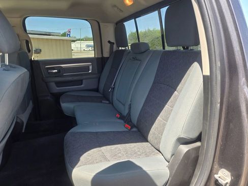 Used 2020 RAM 1500 Classic SLT w/ Luxury Group AWD/4WD image 11