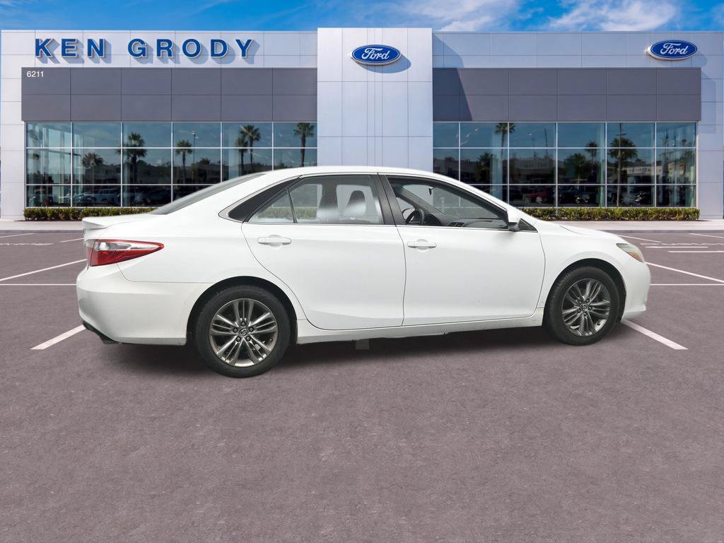 Used 2016 Toyota Camry SE FWD image 6