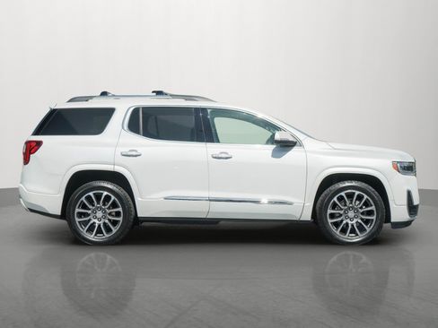 Used 2021 GMC Acadia Denali w/ Denali Ultimate Package AWD/4WD image 8