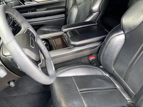 Used 2022 Jeep Wagoneer Series I w/ Convenience Group I image 17