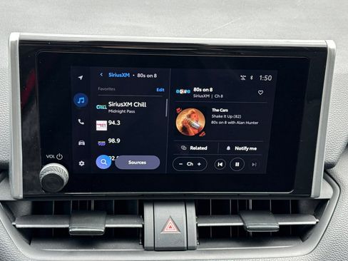 Used 2025 Toyota RAV4 XLE image 20