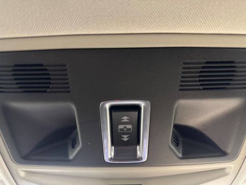 Used 2012 Land Rover Range Rover Evoque Pure Plus image 38