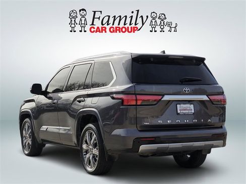 Used 2023 Toyota Sequoia Capstone image 3