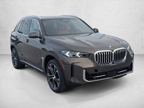 New 2026 BMW X5 sDrive40i image 6