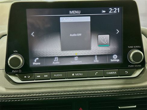 Used 2023 Nissan Rogue SV image 14