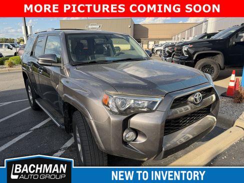 Used 2017 Toyota 4Runner SR5 Premium image 1