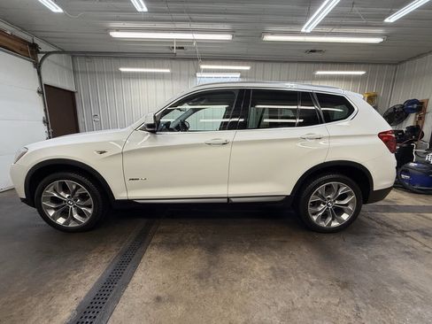 Used 2017 BMW X3 xDrive35i image 3