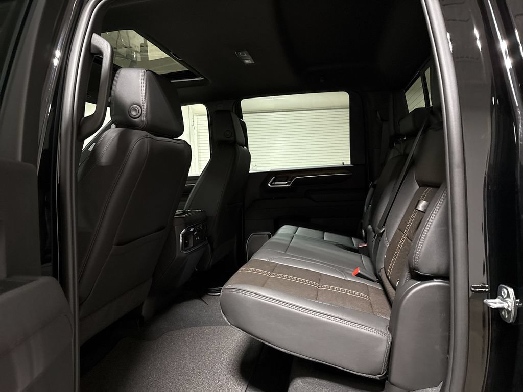 New 2026 Chevrolet Silverado 2500 High Country w/ High Country Premium Package AWD/4WD image 24
