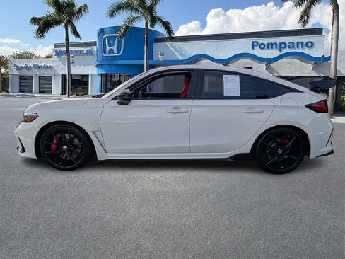 Certified 2025 Honda Civic Type R image 4