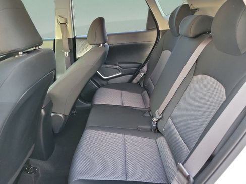Used 2025 Kia Soul LX w/ LX Technology Package FWD image 7
