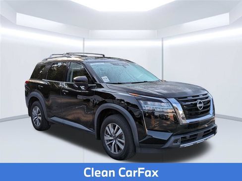 Used 2023 Nissan Pathfinder SL FWD image 8