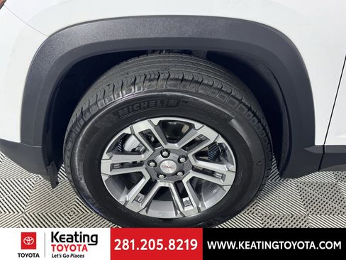 Used 2026 GMC Terrain Elevation image 30