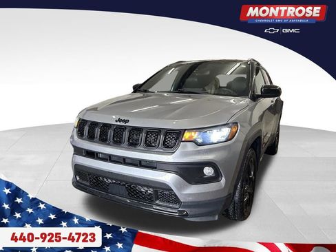 Used 2023 Jeep Compass Latitude w/ Convenience Group AWD/4WD image 34
