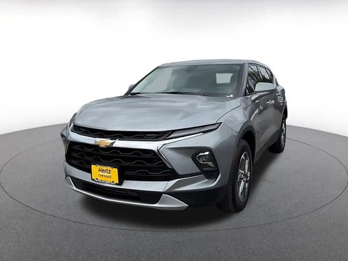 Used 2026 Chevrolet Blazer LT FWD image 6
