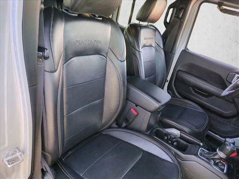 Certified 2023 Jeep Wrangler Sahara w/ Cold Weather Group image 19