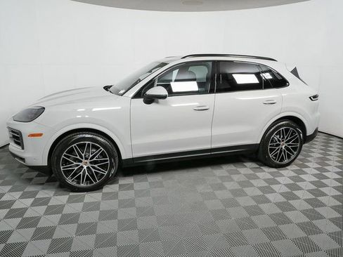 New 2026 Porsche Cayenne AWD image 2
