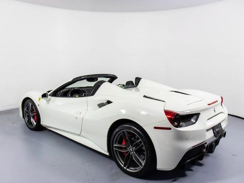 Certified 2019 Ferrari 488 Spider RWD image 8
