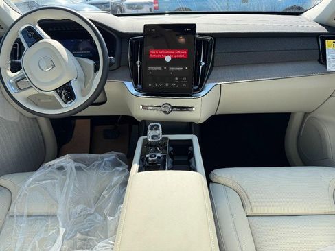 New 2026 Volvo XC90 T8 Ultra w/ Protection Package Premier image 6