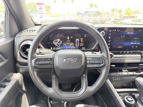 Used 2024 Chevrolet Colorado Trail Boss w/ LPO, Dark Essentials Package AWD/4WD image 33