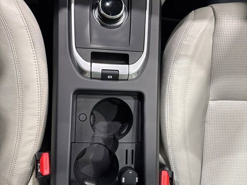 Used 2017 Land Rover Discovery Sport HSE image 82