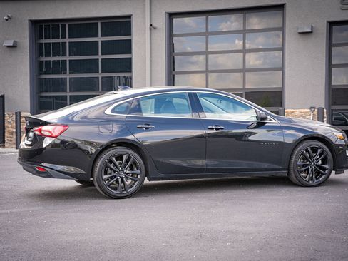 Used 2024 Chevrolet Malibu LT w/ Midnight Edition FWD image 6