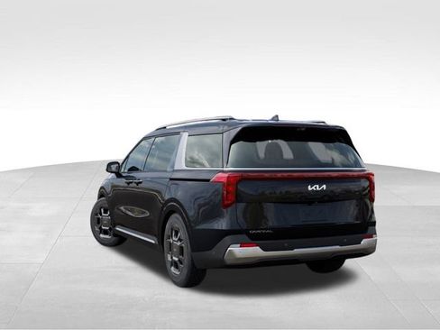 Certified 2026 Kia Carnival SX FWD image 4