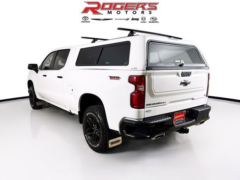 Used 2022 Chevrolet Silverado 1500 LT Trail Boss w/ Convenience Package II image 11