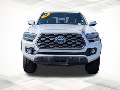 Used 2021 Toyota Tacoma TRD Off-Road image 8