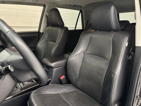 Used 2019 Toyota 4Runner Limited image 13