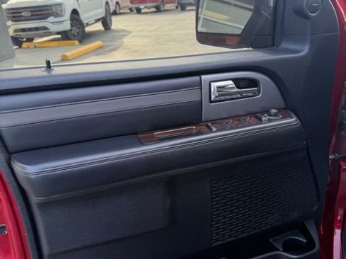 Used 2017 Ford Expedition EL Platinum image 9