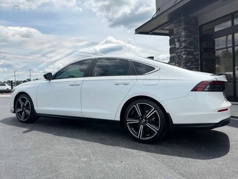 Used 2023 Honda Accord Sport image 12