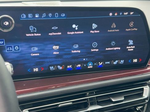 Used 2024 Chevrolet Traverse RS w/ LPO, Floor Liner Package image 21