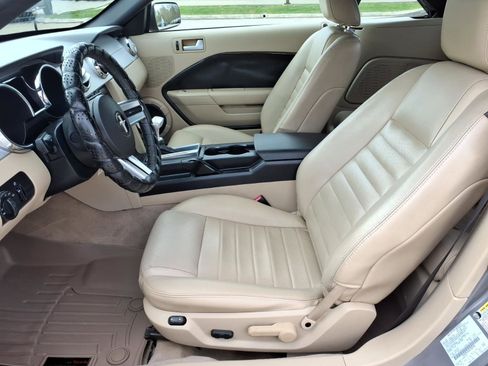 Used 2006 Ford Mustang GT Premium image 11