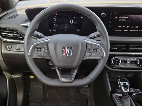 New 2026 Buick Envista Sport Touring image 21