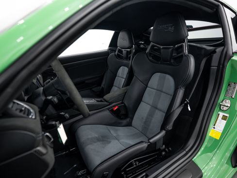 Certified 2023 Porsche 718 Cayman GT4 RS RWD image 5