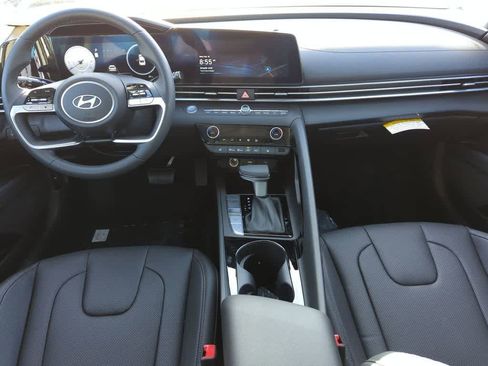 New 2026 Hyundai Elantra Limited FWD image 19