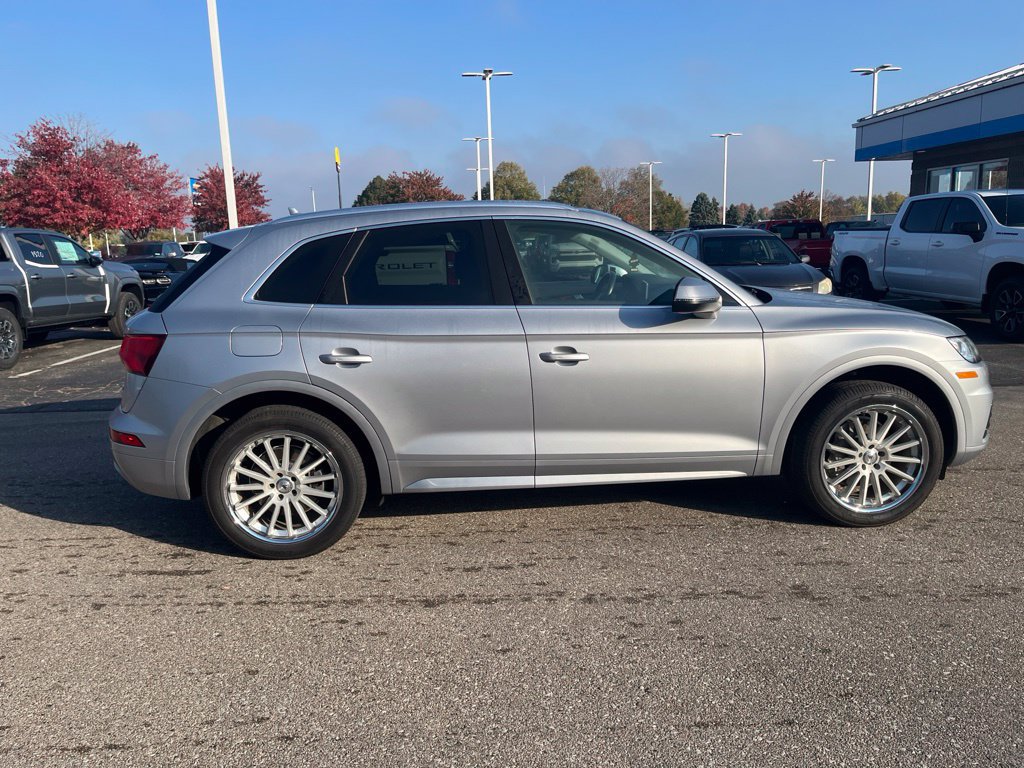 Used 2018 Audi Q5 2.0T Premium Plus w/ Premium Plus Package AWD/4WD image 11
