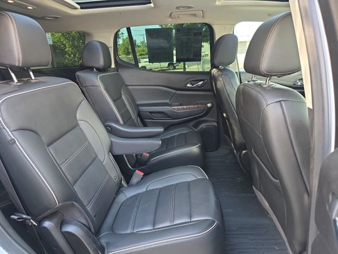 Certified 2021 GMC Acadia Denali w/ Denali Ultimate Package AWD/4WD image 29