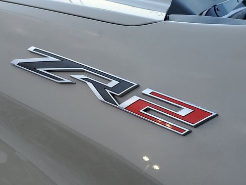 Used 2023 Chevrolet Silverado 1500 ZR2 image 39