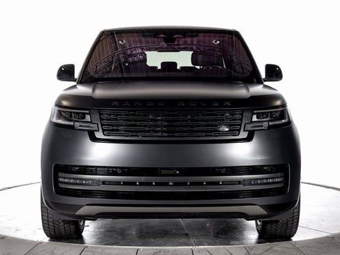 Used 2023 Land Rover Range Rover Long Wheelbase SE image 10