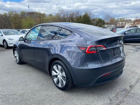 Used 2023 Tesla Model Y Long Range AWD/4WD image 3
