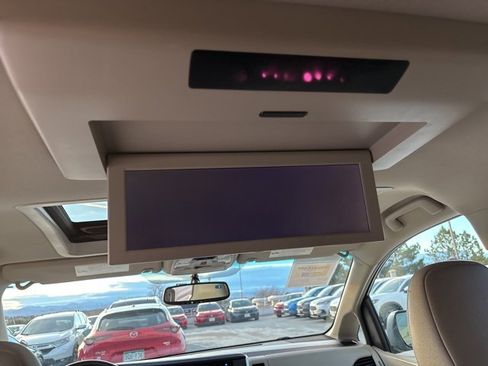 Used 2015 Toyota Sienna AWD image 23