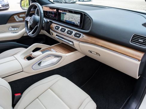 Used 2025 Mercedes-Benz GLE 350 4MATIC image 28