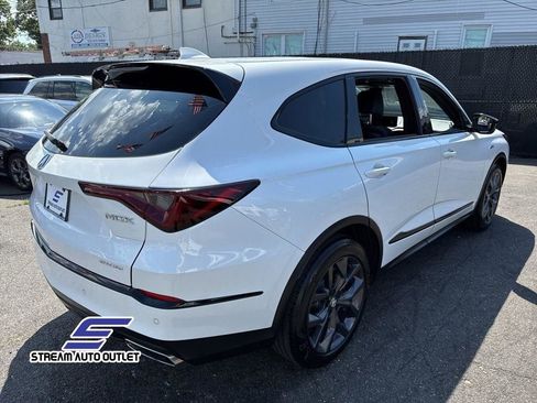 Used 2023 Acura MDX A-Spec image 9