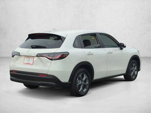Used 2026 Honda HR-V LX image 5
