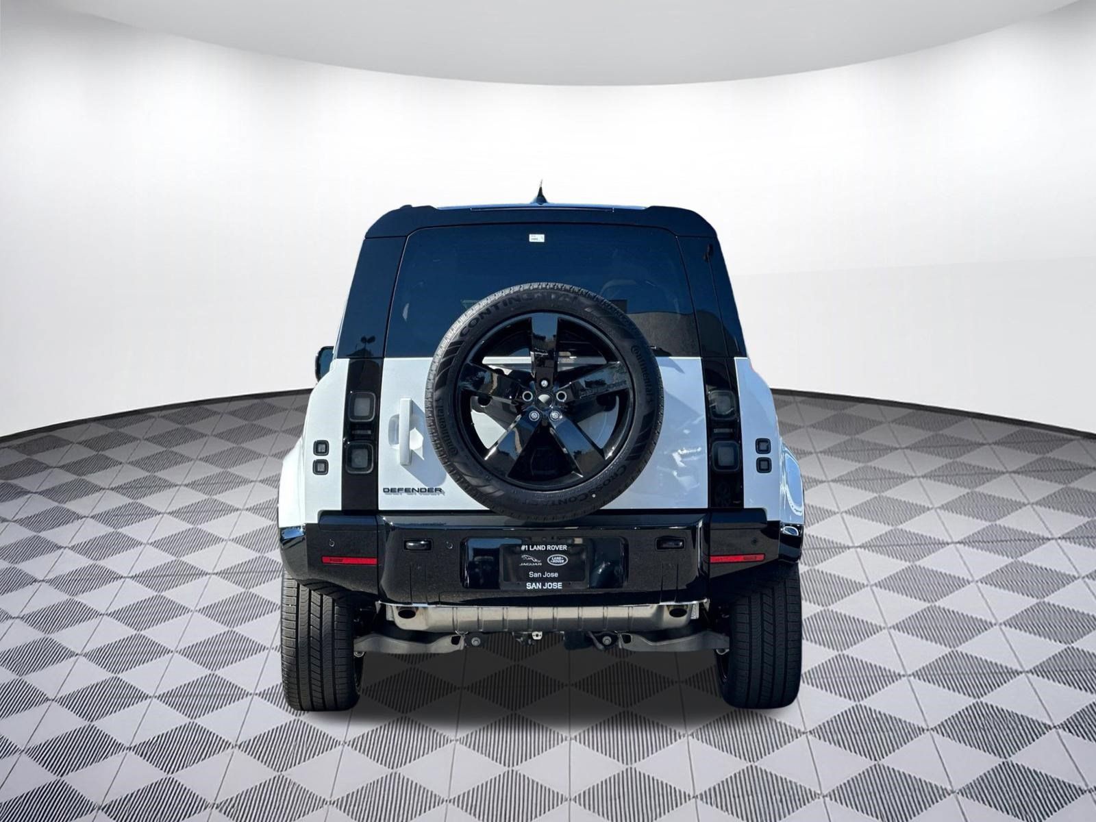 New 2026 Land Rover Defender 110 X-Dynamic SE AWD/4WD image 9